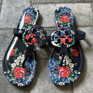 Tory Burch Miller Printed Patent Sandal size 7 EUC navy floral